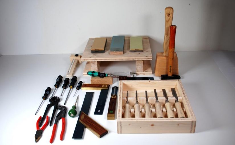 Grundausstattung Handwerkzeuge für die Bearbeitung von Holz